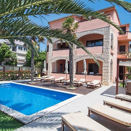 מדולין Anita Apartment מראה חיצוני תמונה
