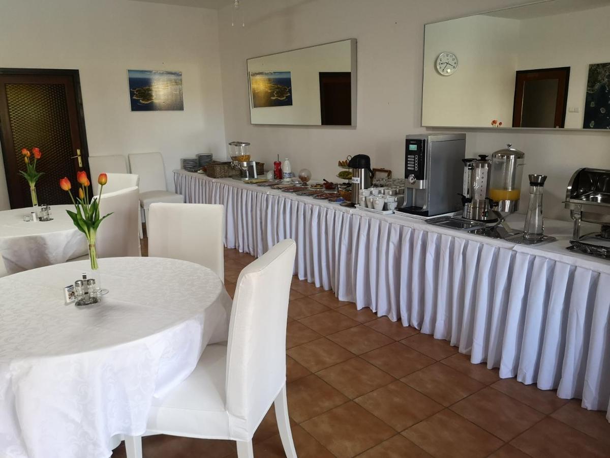 מדולין Anita Apartment מראה חיצוני תמונה